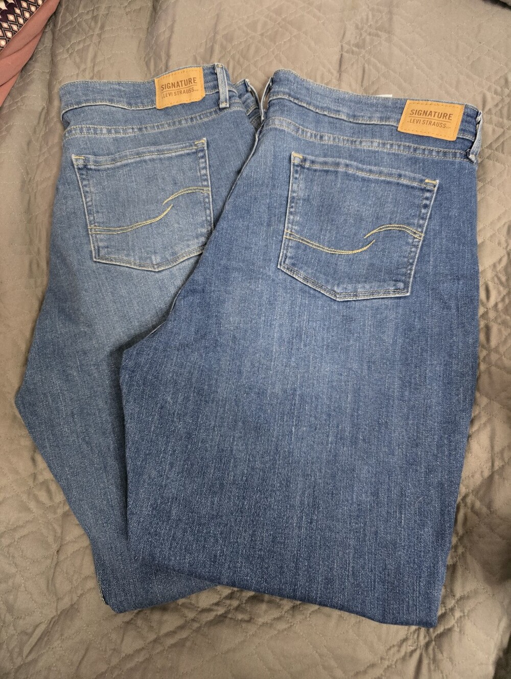Signature Levis Strauss Mid arise Skinny Jeans Plus SZ 18